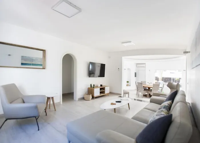 Aphrodite And Apollo 4 Bedroom 卡门港