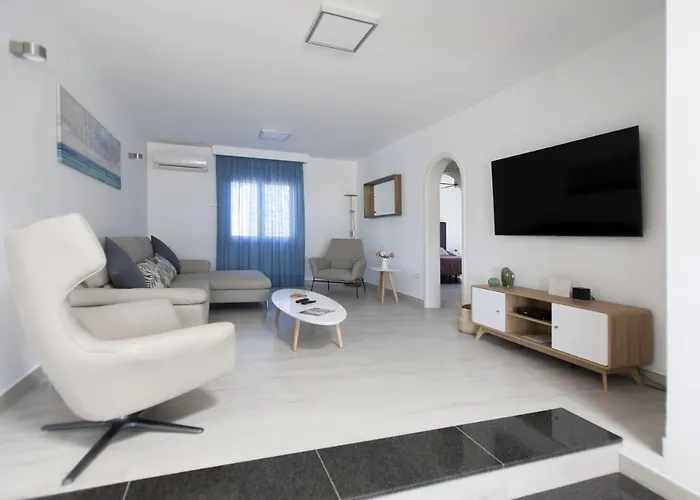 Aphrodite And Apollo 4 Bedroom 卡门港