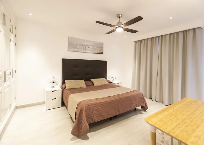 Villa Aphrodite And Apollo 4 Bedroom *